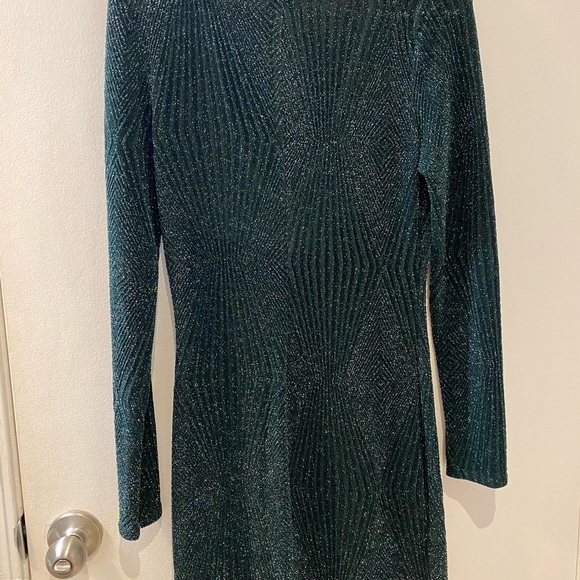 Dark Green Homecoming dress. Never worn - Picture 3 of 6